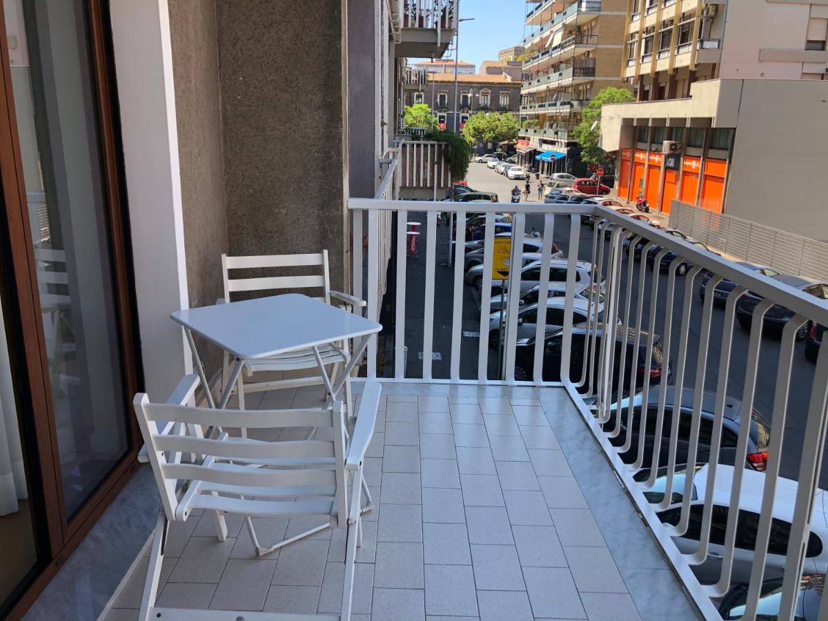 Home 22 Appartamento In Centro Storico - Catania Bagian luar foto